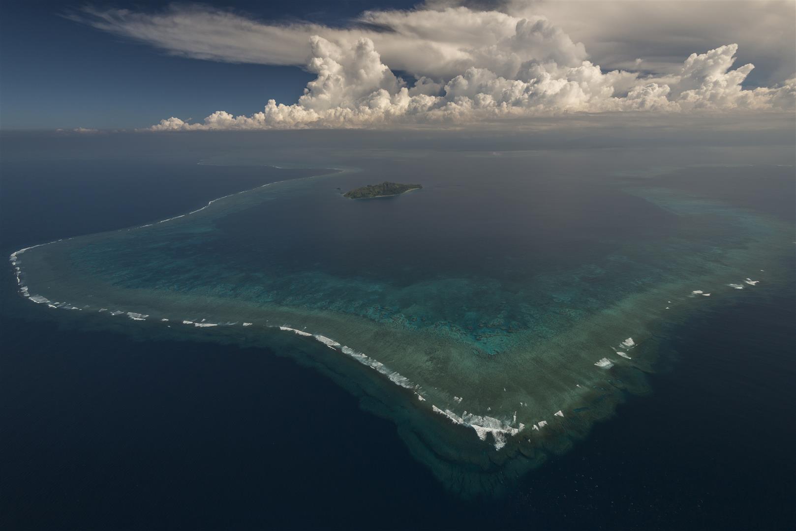 Aerial - the Great Sea Reef surrounding Kia Island, Northern Division.